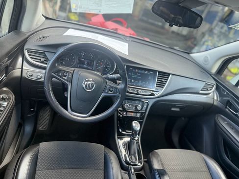 Used 2020 Buick Encore Preferred image 11