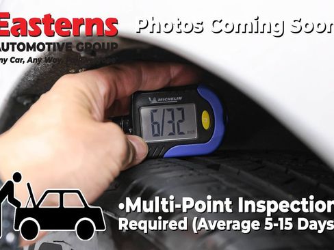 Used 2023 Chrysler Pacifica Touring-L FWD image 29