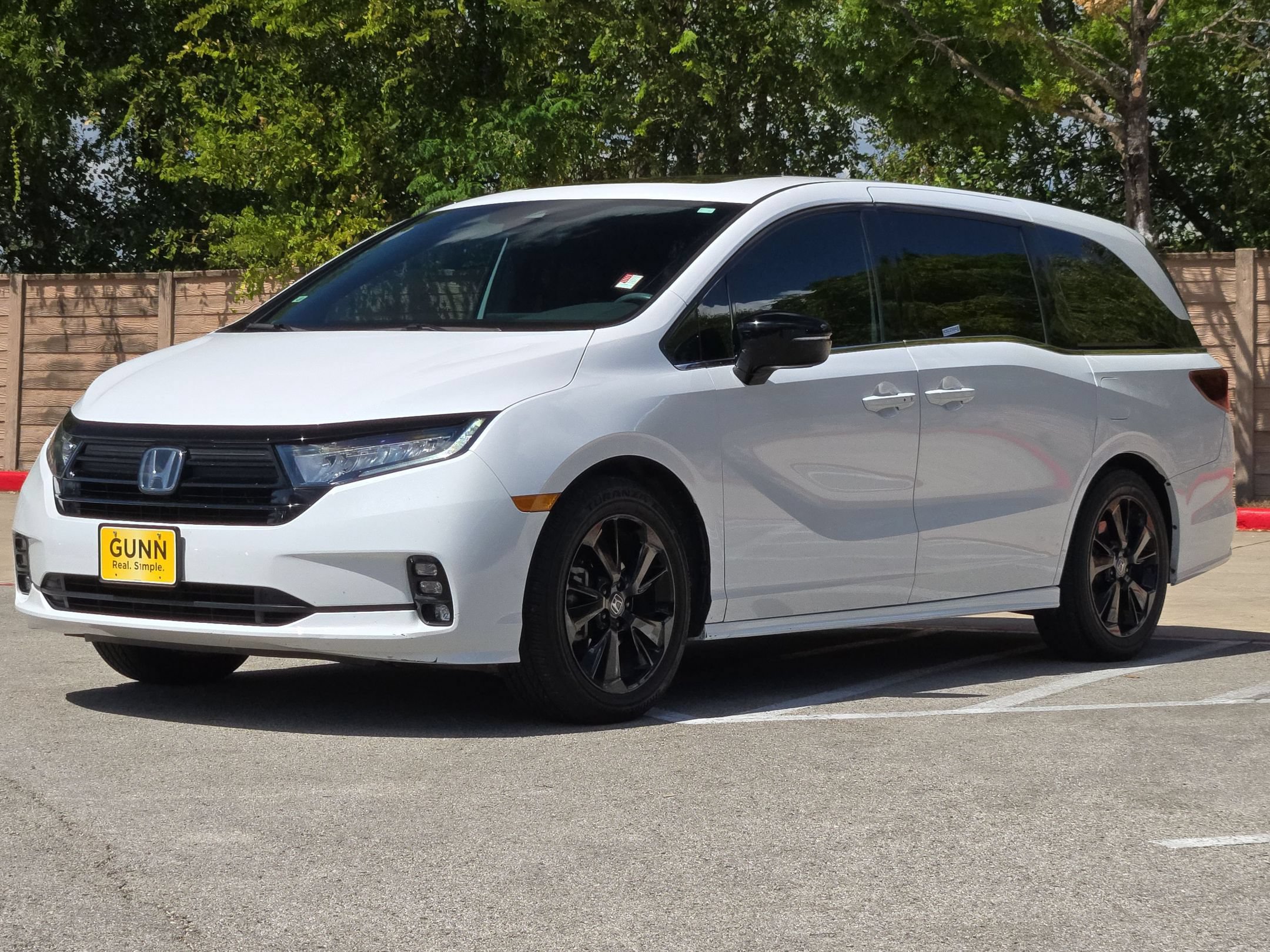 Used 2023 Honda Odyssey Sport image 7