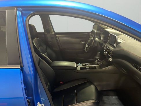 Used 2023 Nissan Sentra SR w/ SR Premium Package FWD image 14