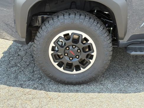 New 2026 Toyota 4Runner 4WD image 17