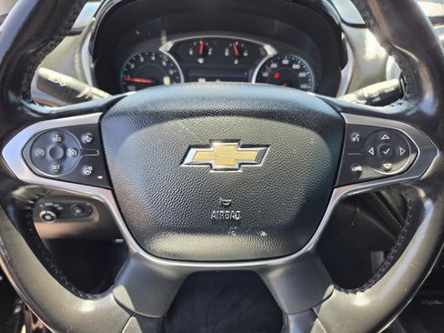 Used 2021 Chevrolet Traverse Premier w/ Redline Edition FWD image 18