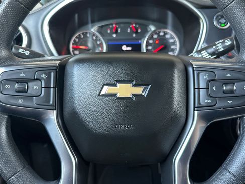 Used 2025 Chevrolet Blazer LT AWD/4WD image 23