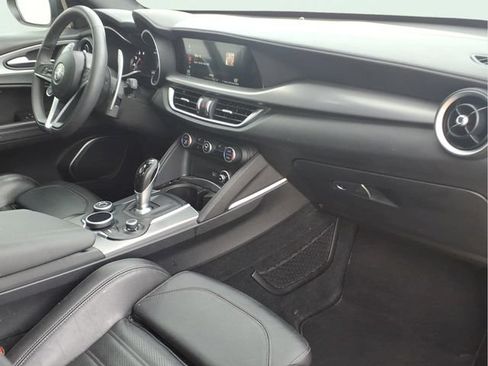 Used 2019 Alfa Romeo Stelvio Ti Sport w/ Quick Order Package 22S Sport AWD/4WD image 23