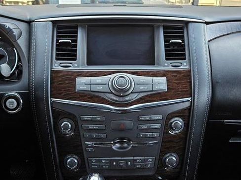 Used 2017 Nissan Armada SV image 13