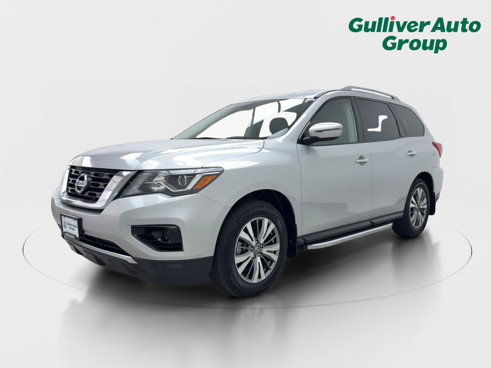 Used 2018 Nissan Pathfinder S FWD image 2