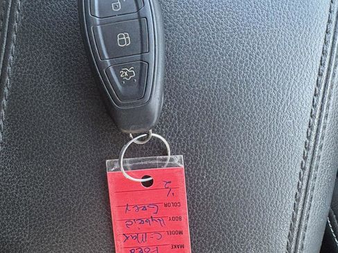 Used 2013 Ford C-MAX SEL image 27