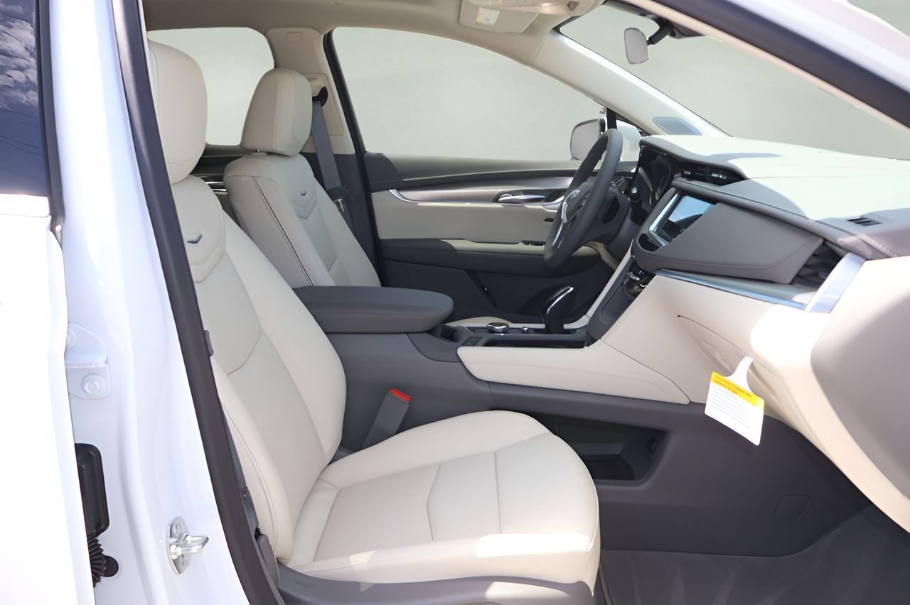 Certified 2026 Cadillac XT5 Premium Luxury FWD image 17