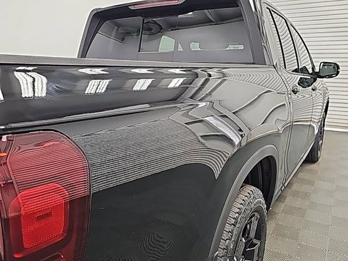 New 2026 Honda Ridgeline Black Edition image 9