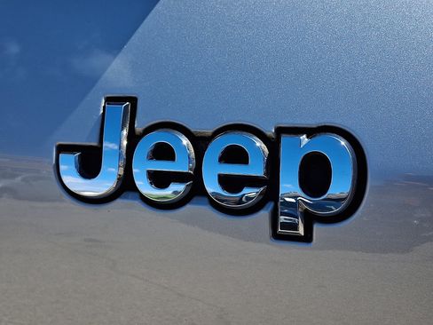 Used 2023 Jeep Grand Cherokee L Limited image 32