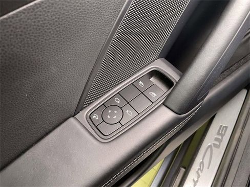 Used 2025 Porsche 911 Carrera image 31