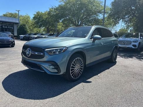 Used 2026 Mercedes-Benz GLC 300 4MATIC image 2