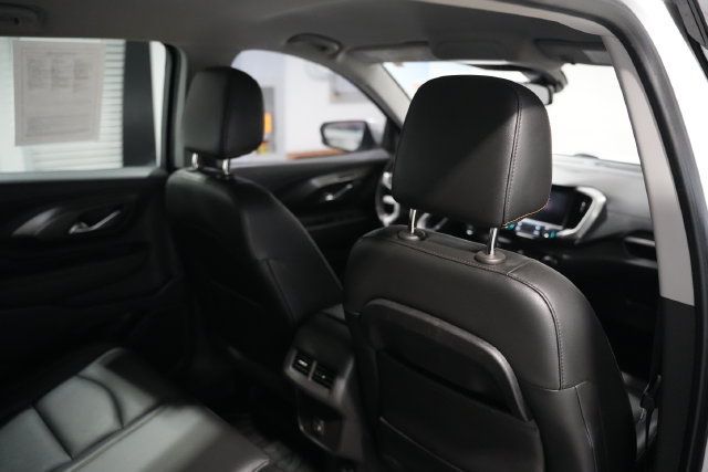 Used 2020 GMC Terrain SLT w/ Preferred Package AWD/4WD image 19