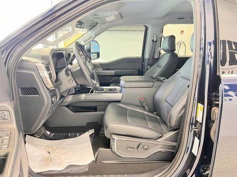 Used 2024 Ford F250 Lariat w/ Chrome Package image 19