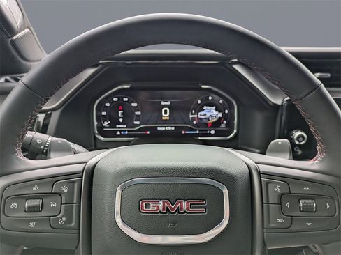 Used 2025 GMC Sierra 1500 AT4X image 31