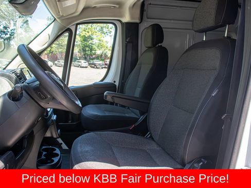 Used 2024 RAM ProMaster 2500 w/ Convenience Group FWD image 13