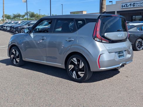 Certified 2023 Kia Soul GT-Line FWD image 4