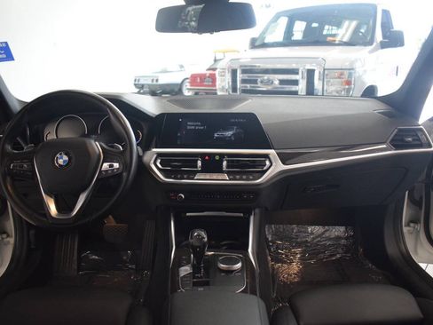 Used 2019 BMW 330i Sedan w/ Driving Assistance Package RWD image 40