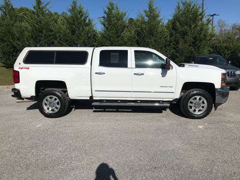 Used 2019 Chevrolet Silverado 3500 LTZ w/ Duramax Plus Package image 8