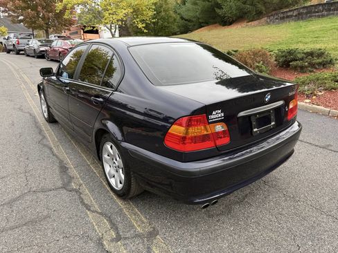 Used 2003 BMW 325i Sedan image 4