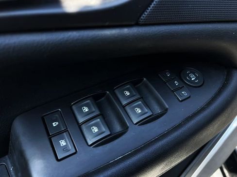 Used 2019 Cadillac Escalade ESV image 14