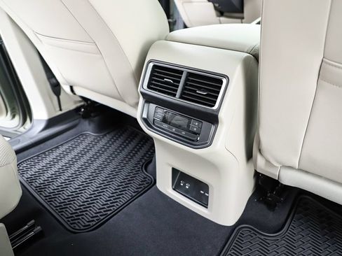 New 2026 Volkswagen Atlas SE FWD image 78
