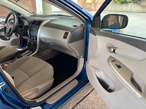 Used 2010 Toyota Corolla LE FWD image 21