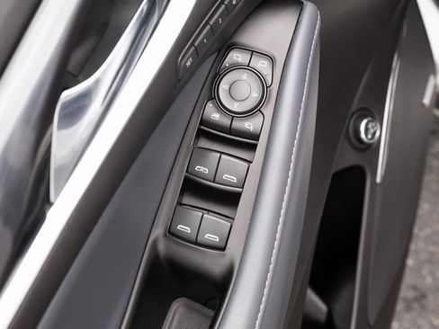 Used 2023 Buick Enclave Premium w/ Experience Buick Package image 16