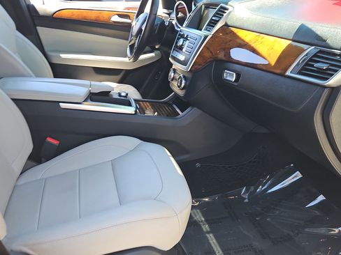 Used 2015 Mercedes-Benz ML 400 4MATIC image 27