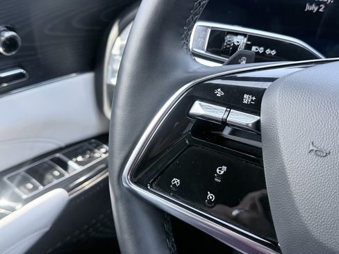 Used 2024 Cadillac Lyriq Luxury RWD image 70
