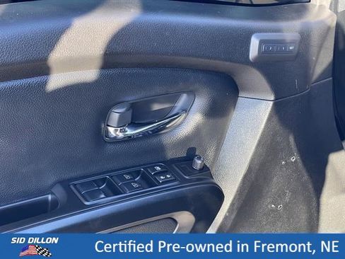 Used 2024 Nissan Titan PRO-4X w/ Pro-4x Convenience Package AWD/4WD image 8