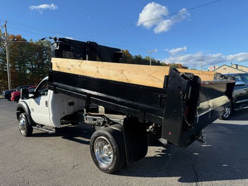 Used 2015 Ford F550 4x4 Regular Cab Super Duty image 8