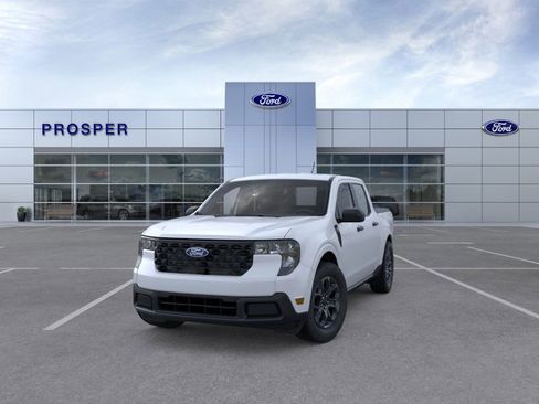 New 2025 Ford Maverick XLT image 2