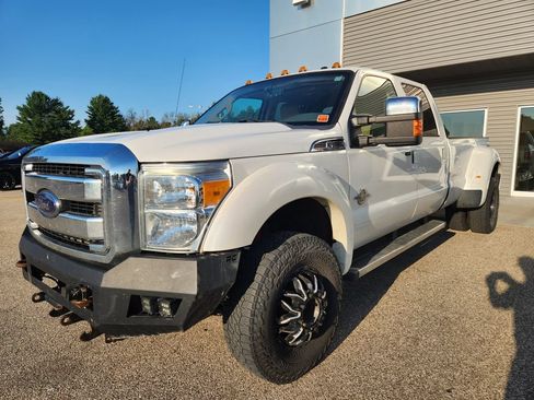 Used 2012 Ford F450 Lariat w/ Lariat Ultimate Pkg AWD/4WD image 2