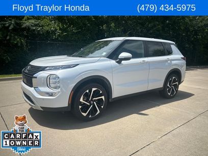 Used 2024 Mitsubishi Outlander SE