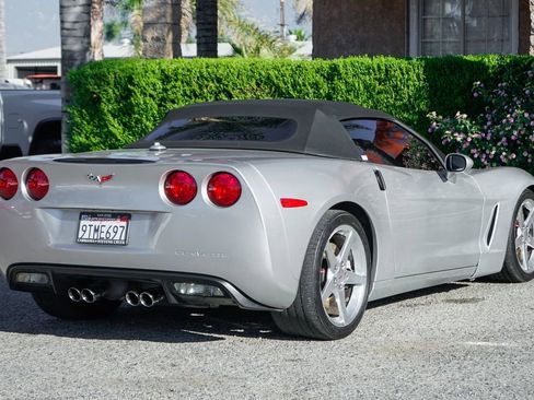Used 2005 Chevrolet Corvette Convertible w/ Preferred Equipment Group image 9