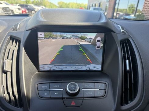 Used 2019 Ford Escape SEL AWD/4WD image 34