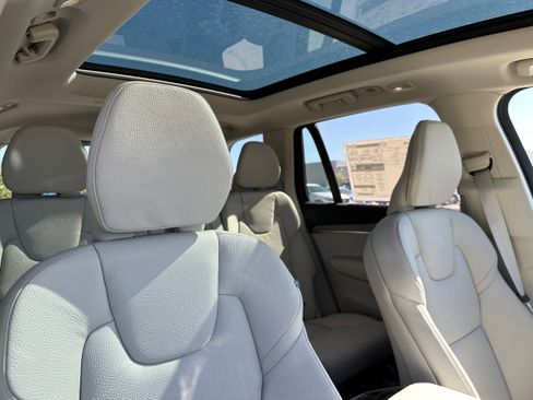 Certified 2024 Volvo XC90 T8 Plus w/ Protection Package Premier image 9