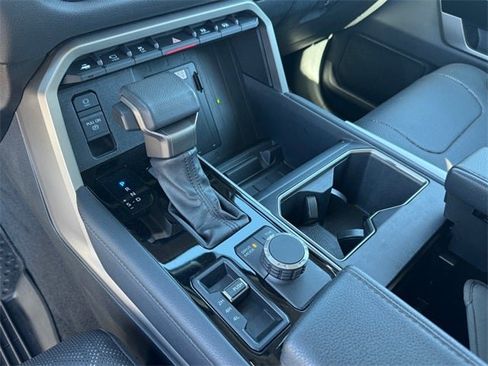 Used 2022 Toyota Tundra Limited image 19