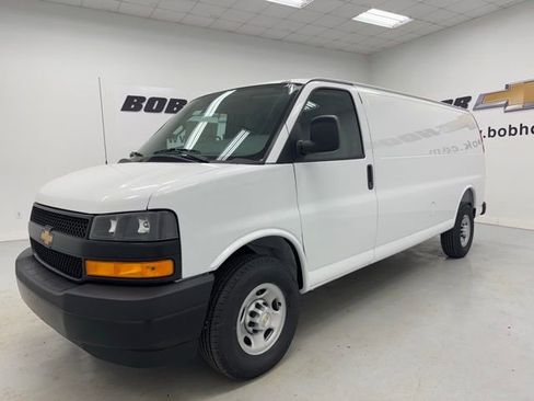 New 2026 Chevrolet Express 2500 Extended image 1