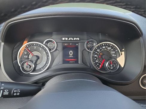 Used 2025 RAM 1500 Big Horn AWD/4WD image 23