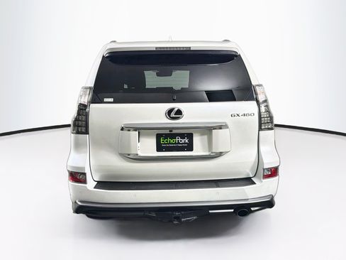 Used 2023 Lexus GX 460 Premium w/ Accessory Package AWD/4WD image 7
