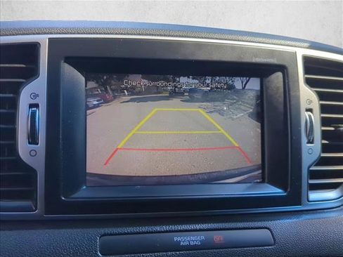 Used 2017 Kia Sportage EX FWD image 21