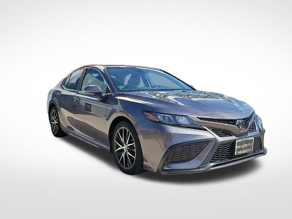 Used 2023 Toyota Camry SE FWD image 6