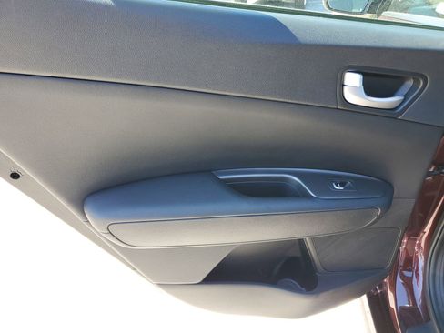 Used 2019 Kia Optima LX image 9