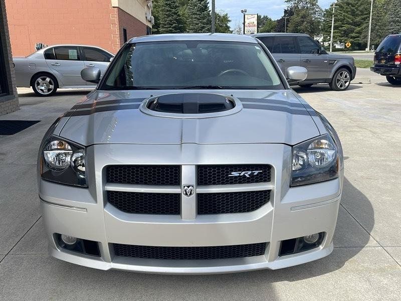 Used 2006 Dodge Magnum SRT8 RWD image 5