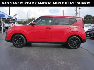 Used 2021 Kia Soul LX image 1