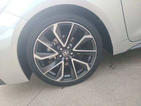 Used 2020 Toyota Corolla XSE image 12