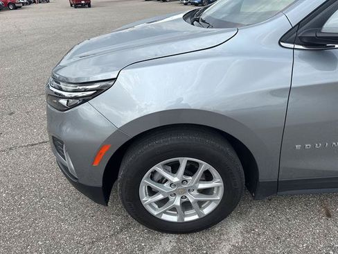 Used 2024 Chevrolet Equinox LT w/ LPO, Floor Liner Package FWD image 19