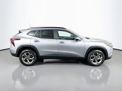 New 2026 Chevrolet Trax LT w/ Driver Confidence Package image 4